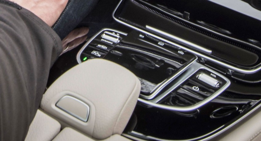 Mercedes-Benz’s new COMAND touchpad controller mysteriously appears in the new W213 E-Class 458720