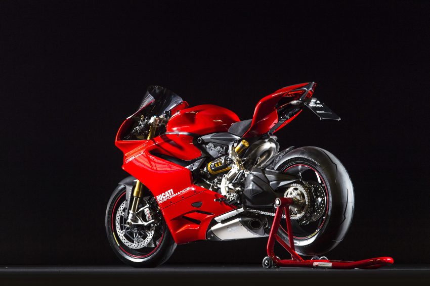 2016 Ducati 959 and 1299 Panigale test riders wanted 476064