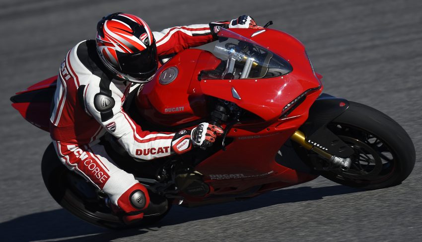 2016 Ducati 959 and 1299 Panigale test riders wanted 476038