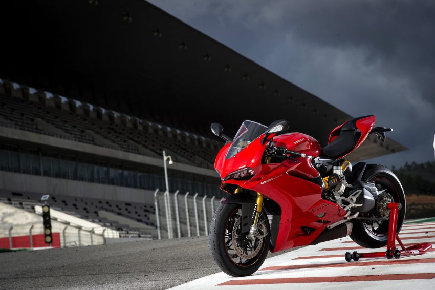 2016 Ducati 959 and 1299 Panigale test riders wanted 476043