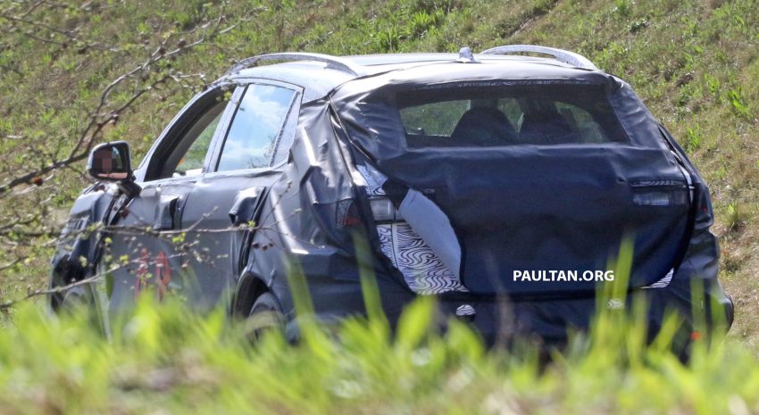 SPYSHOTS: Mysterious FCA SUV appears – what is it? 479792