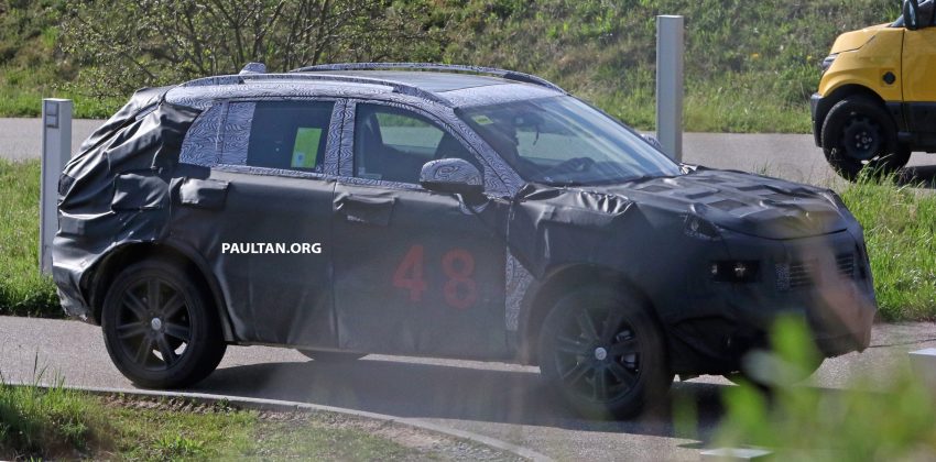 SPYSHOTS: Mysterious FCA SUV appears – what is it? 479796