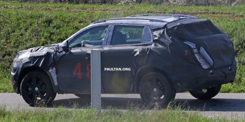 SPYSHOTS: Mysterious FCA SUV appears – what is it? 479800