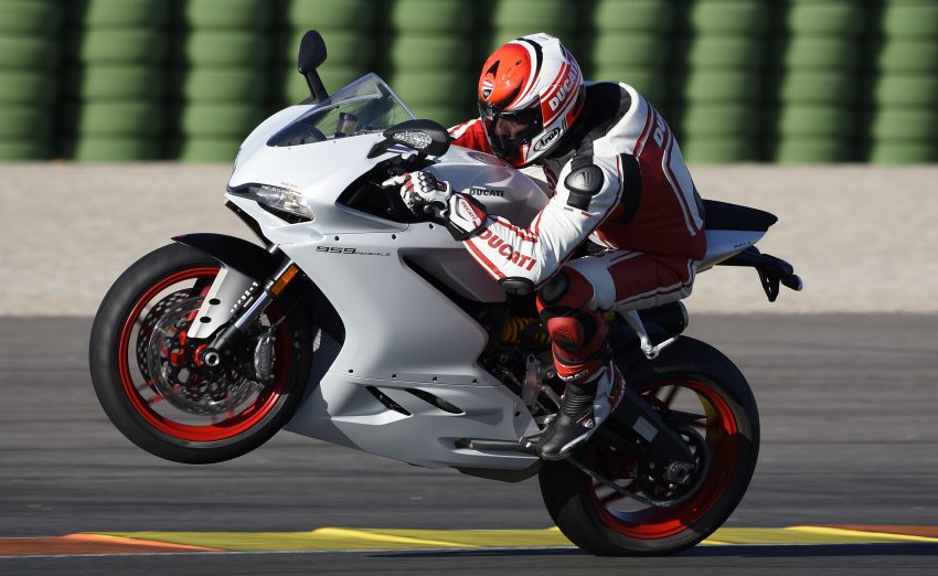 2016 Ducati 959 and 1299 Panigale test riders wanted 476025