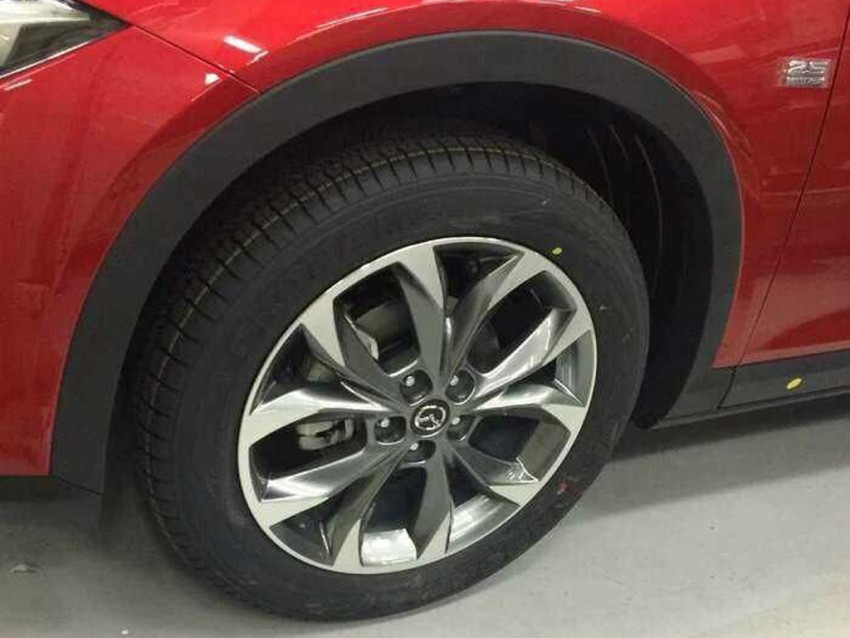 SPYSHOTS: Mazda CX-4 revealed almost completely 473078