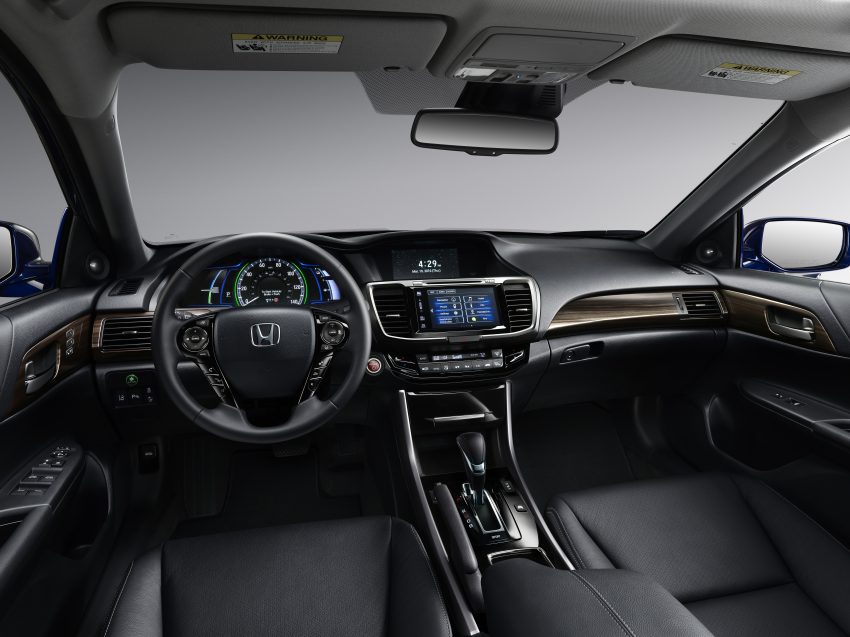 Honda Accord 2017 Hybrid diperkenalkan – miliki penjimatan bahan api efisien sehingga 20.4 km/l 482184