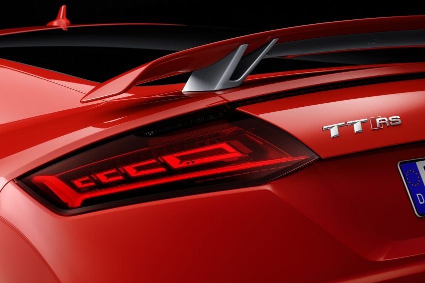 Audi TT RS Coupe dan Roadster baharu berkuasa 400 hp membuat penampilan sulung di Beijing Motor Show 483379