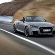 Audi TT RS Coupe dan Roadster baharu berkuasa 400 hp membuat penampilan sulung di Beijing Motor Show