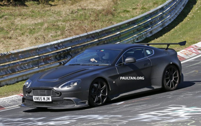 SPIED: Aston Martin Vantage GT8 testing on track 478322