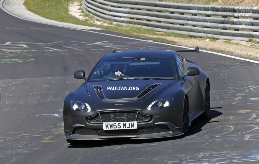 SPIED: Aston Martin Vantage GT8 testing on track 478320