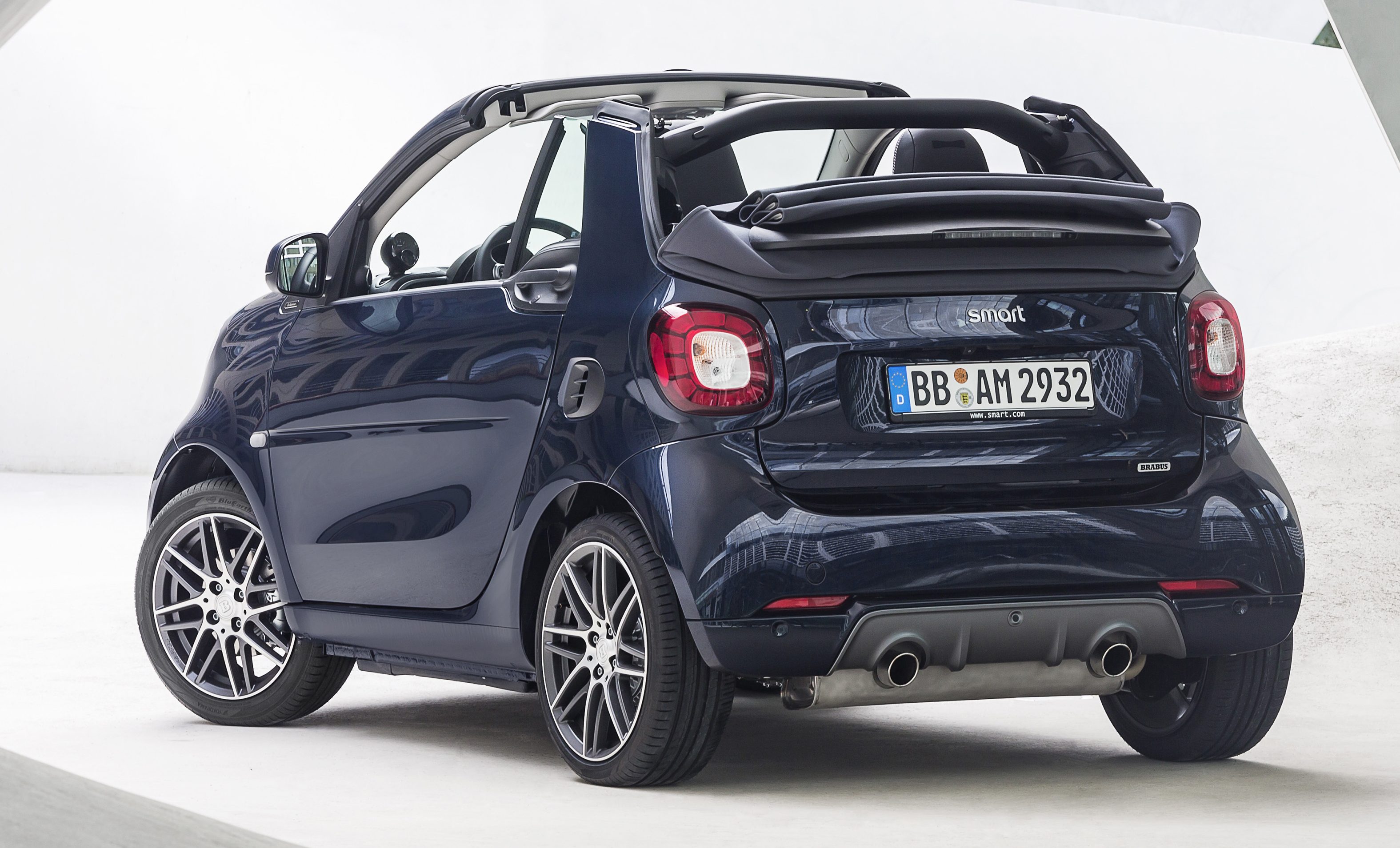 Brabus fortwo, cabrio, forfour makes debut - 109 hp - paultan.org