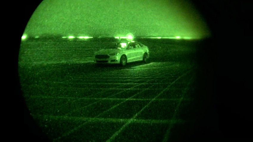 VIDEO: Ford Fusion steers itself in complete darkness 475283