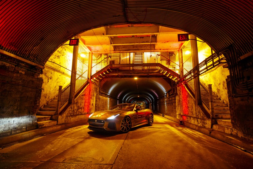 VIDEO: Jaguar F-Type SVR roars through NYC tunnel Image #470945
