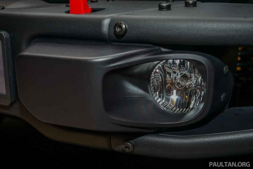 Jeep Wrangler Unlimited Sahara “Batwrangler” – one-off, Mopar accessories, custom paint job, RM368,888 470812