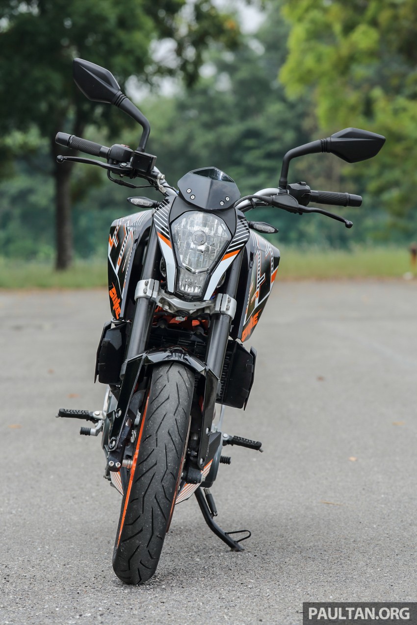 REVIEW: 2016 KTM Duke 250 and RC250 – good handling and good looks at an entry-level price 472554