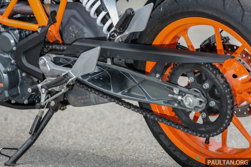 REVIEW: 2016 KTM Duke 250 and RC250 – good handling and good looks at an entry-level price 472566