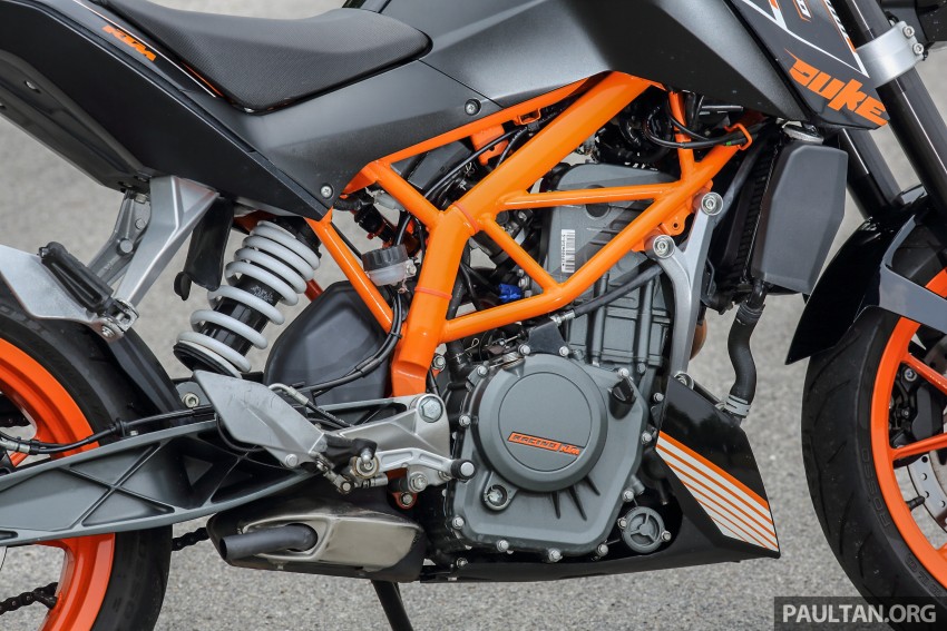REVIEW: 2016 KTM Duke 250 and RC250 – good handling and good looks at an entry-level price 472580