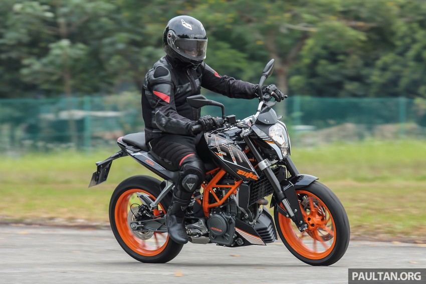 REVIEW: 2016 KTM Duke 250 and RC250 – good handling and good looks at an entry-level price 472590