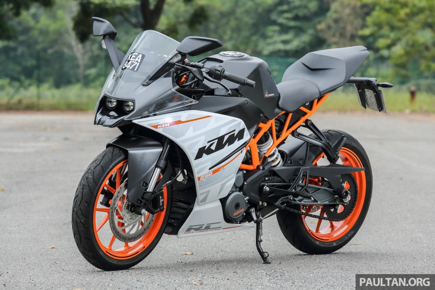 REVIEW: 2016 KTM Duke 250 and RC250 – good handling and good looks at an entry-level price 472597