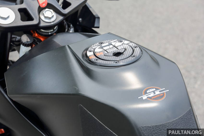 REVIEW: 2016 KTM Duke 250 and RC250 – good handling and good looks at an entry-level price 472609