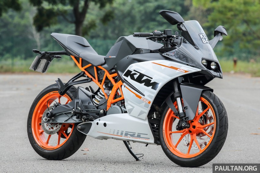 REVIEW: 2016 KTM Duke 250 and RC250 – good handling and good looks at an entry-level price 472623