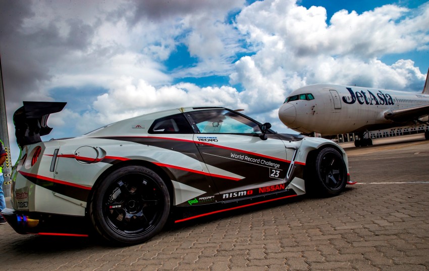 VIDEO: Nissan GT-R sets new world record for fastest ever drift – 304.96 km/h, 1,380 hp, rear-wheel drive 473734