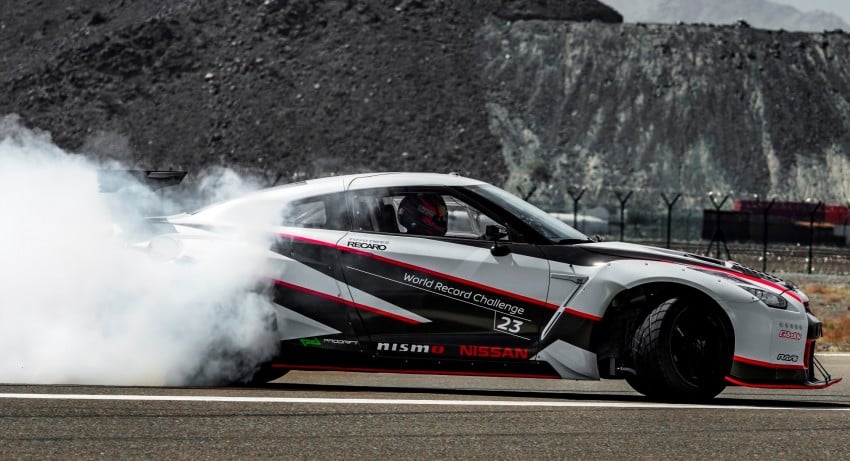 VIDEO: Nissan GT-R catat rekod drift terlaju di dunia – 304. 96 km/j, dengan GT-R pacuan belakang 1,380 hp! 473905