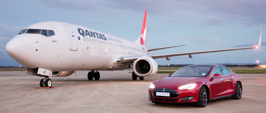 VIDEO: Tesla Model S races a Qantas Boeing 737-800 471133