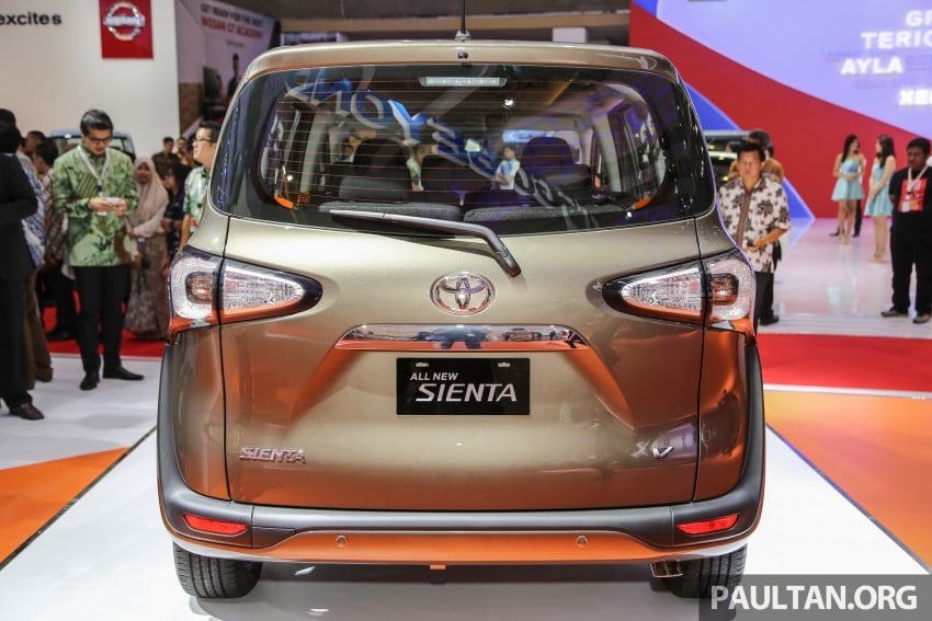 IIMS 2016: Toyota Sienta dilancarkan di Indonesia 473276