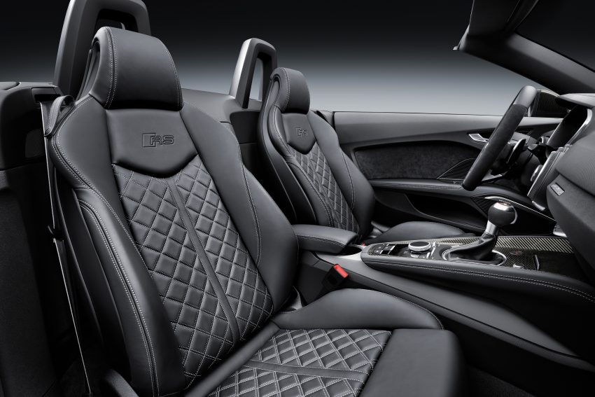 Audi TT RS Coupe dan Roadster baharu berkuasa 400 hp membuat penampilan sulung di Beijing Motor Show 483454