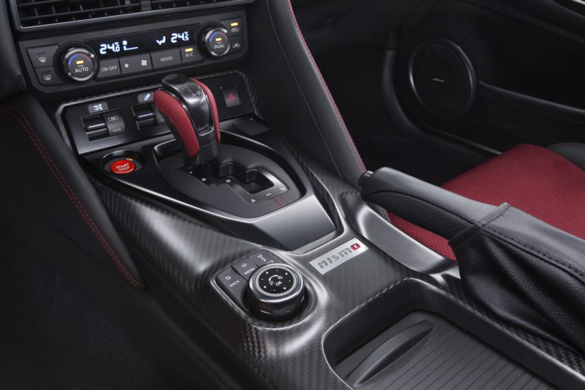 Nissan GT-R Nismo 2017 diperkenalkan – talaan pada sistem pengendalian, gaya keseluruhan dipertingkat 500274