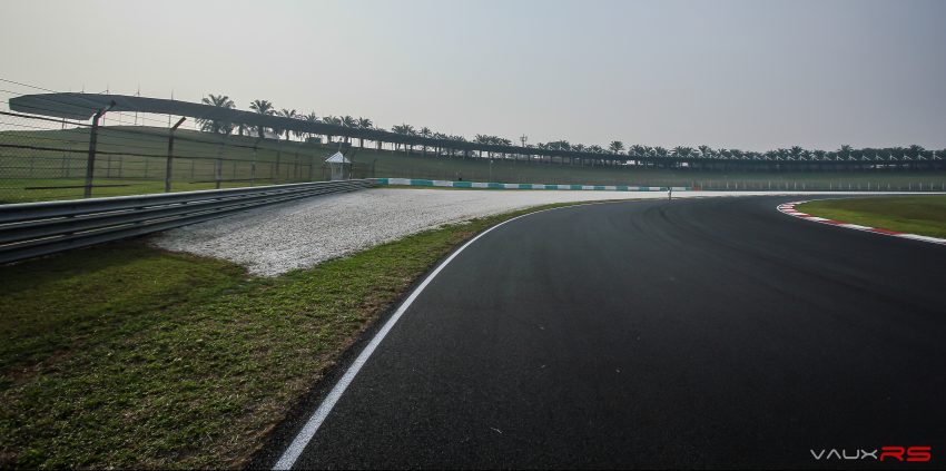 EXCLUSIVE: First drive on renovated Sepang track with Malaysian GP2 racing driver Nabil Jeffri 487096