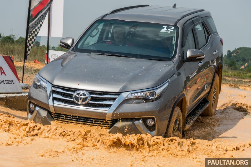 DRIVEN: 2016 Toyota Hilux and Fortuner – first impressions of the new pick-up and SUV in Malaysia 488305