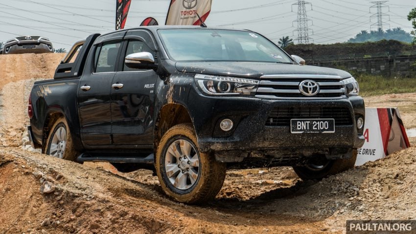 DRIVEN: 2016 Toyota Hilux and Fortuner – first impressions of the new pick-up and SUV in Malaysia 488027
