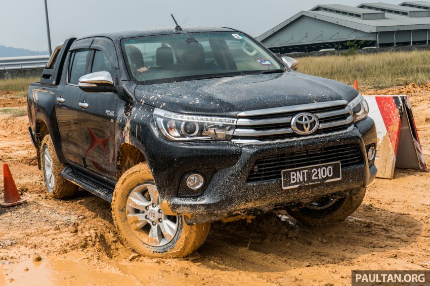 DRIVEN: 2016 Toyota Hilux and Fortuner – first impressions of the new pick-up and SUV in Malaysia 488028