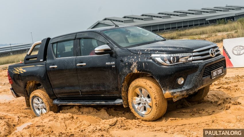DRIVEN: 2016 Toyota Hilux and Fortuner – first impressions of the new pick-up and SUV in Malaysia 488029