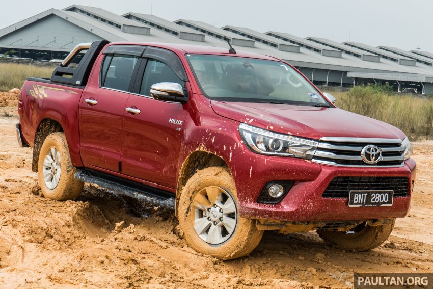 DRIVEN: 2016 Toyota Hilux and Fortuner – first impressions of the new pick-up and SUV in Malaysia 488030