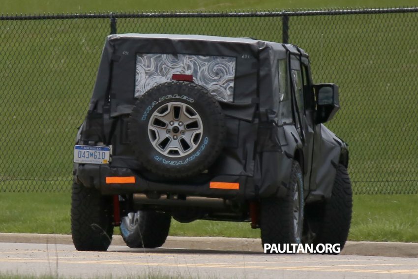 SPYSHOTS: 2018 Jeep Wrangler – next-gen out testing 487891