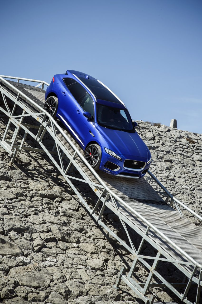 DRIVEN: Jaguar F-Pace – a go-anywhere Leaping Cat Image #496887