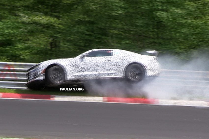 SPIED: Chevrolet Camaro Z/28 ‘Ring test ends in crash 492679