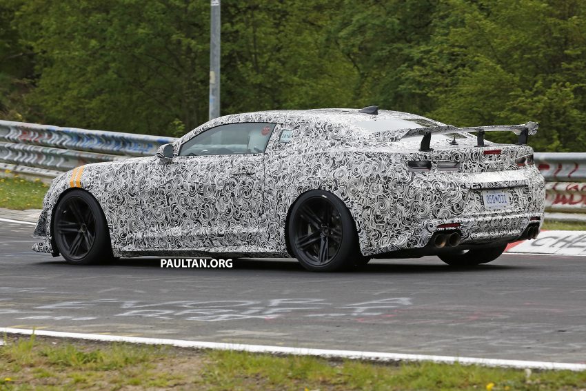 SPIED: Chevrolet Camaro Z/28 ‘Ring test ends in crash 492696