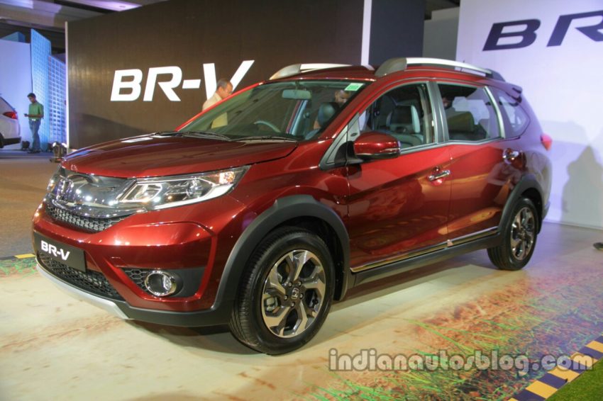 Honda BR-V launched in India with 1.5L i-DTEC diesel Image #489684