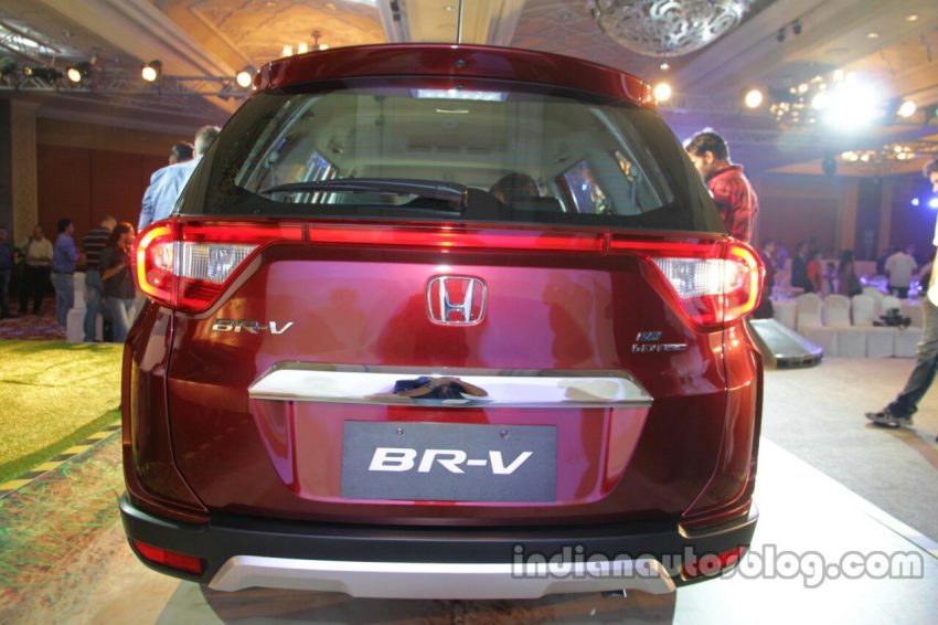Honda BR-V launched in India with 1.5L i-DTEC diesel Image #489696