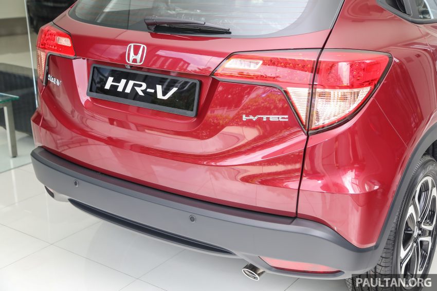 GALERI: Honda HR-V berwarna Dark Ruby Red Pearl 497753