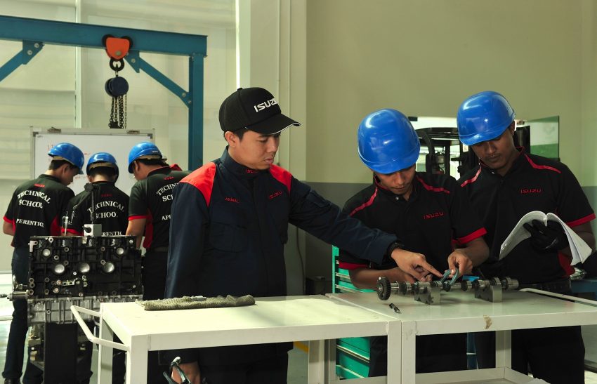 Sekolah Teknikal Isuzu kini mula beroperasi – bakal lahirkan lebih ramai mekanik berkemahiran tinggi 492400