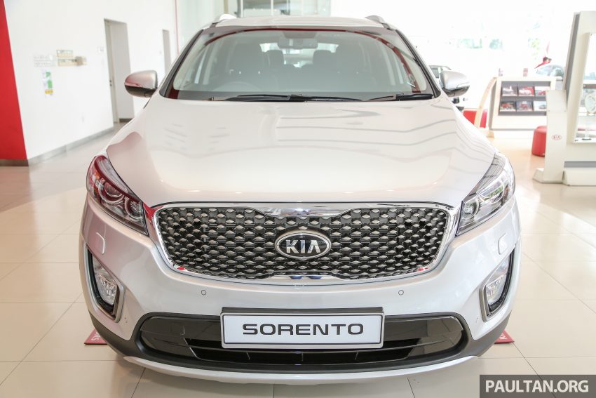 2016 Kia Sorento on display at dealers before launch 498080