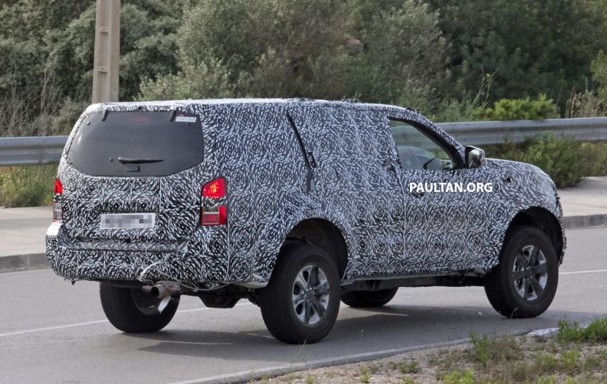 SPYSHOT: Nissan NP300 Navara versi SUV diuji 499249