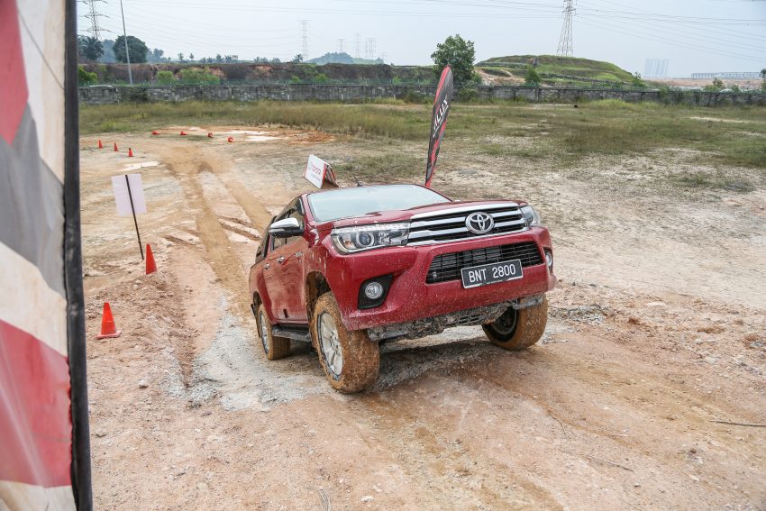 DRIVEN: 2016 Toyota Hilux and Fortuner – first impressions of the new pick-up and SUV in Malaysia 491864