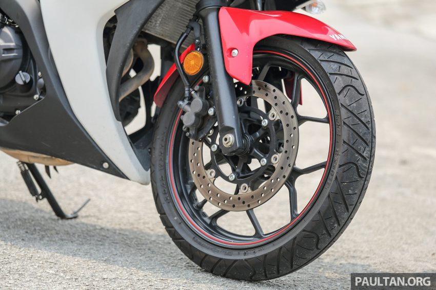 REVIEW: 2015 Yamaha YZF-R25 – fun with the baby ‘R’ 493060