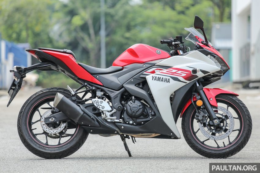 REVIEW: 2015 Yamaha YZF-R25 – fun with the baby ‘R’ 493067